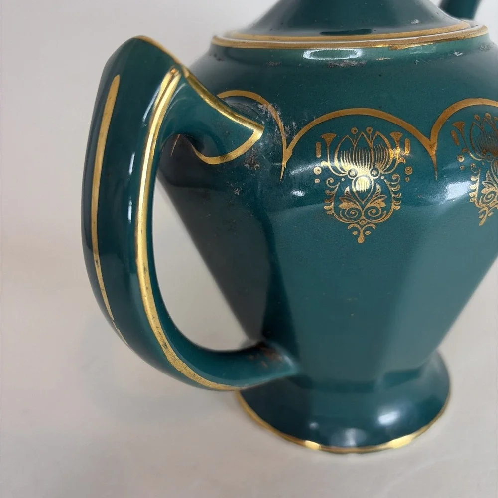 Vintage Hall Albany Teapot Green With Gold‎ Trim 7 1/4